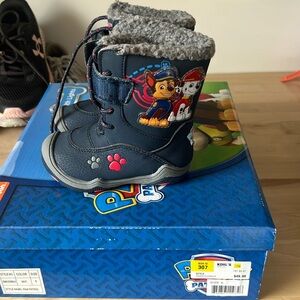 Paw patrol light up winter boots size 6T